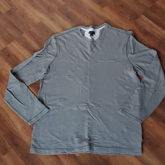 NWOT Banana Republic Long Sleeved Tee - Picture 2 of 6